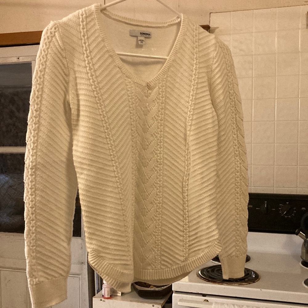 XS white v-neck sweater. Cozy for winter!